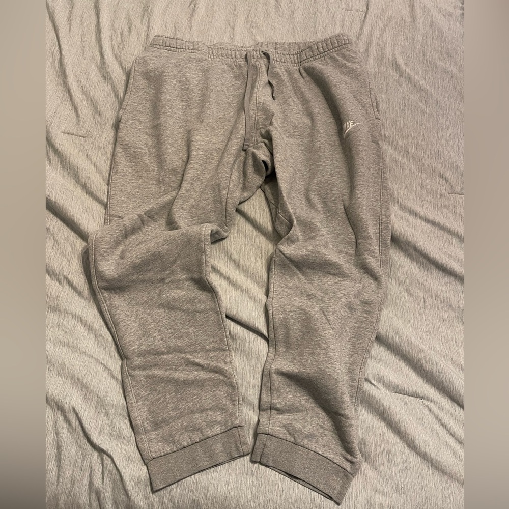 Nike gray jogger sweatpants